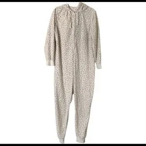Old Navy Intimates Sleepwear Old Navy Hooded Snow Leopard Print Adult Footless Soft Onesie Pajamas Size L Poshmark
